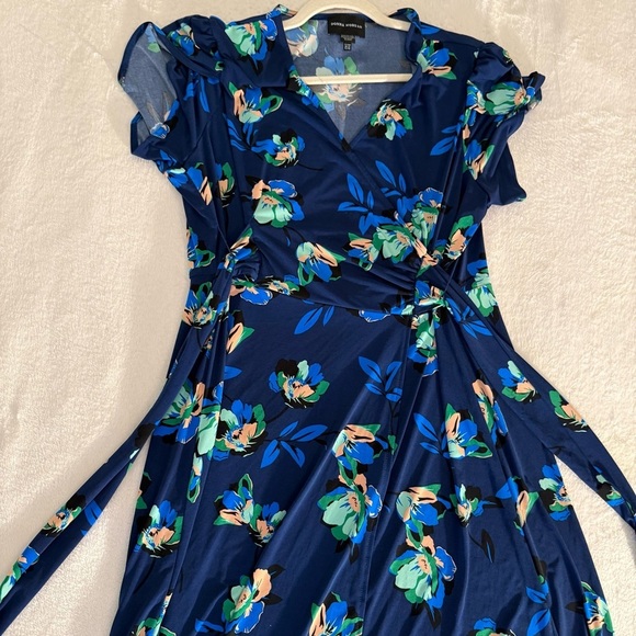 Donna Morgan Women's Plus Size Stretch Floral Cottage Spring Faux Wrap Dress 18W - Picture 6 of 16